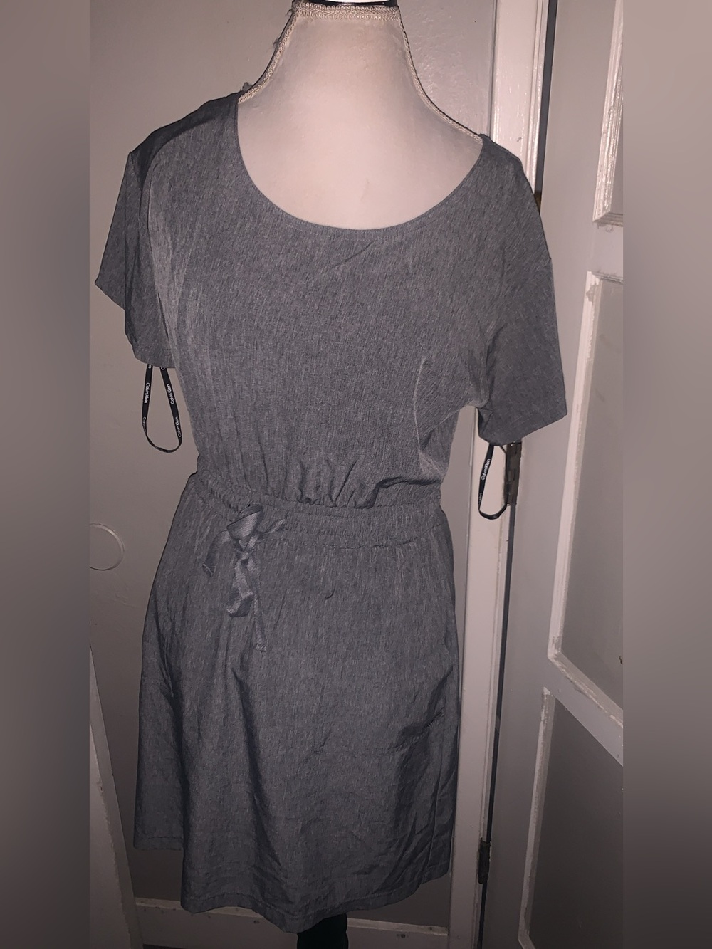 Casual Short-Sleeve Gray Drawstring Waist Dress